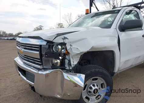 2016 Chevrolet Silverado 2500Hd Wt z USA, uszkodzony, nr VIN 1GC0CUEG2GZ378413